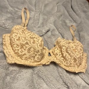 Victoria’s Secret Bra Lace Bra